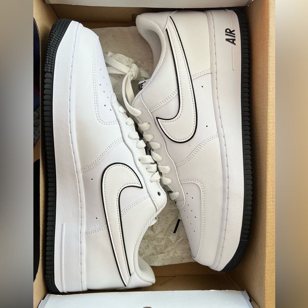 Nike Air Force 1